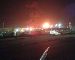 У Ростовській області Росії палає НПЗ: у мережі повідомляють про атаку БпЛА (відео)