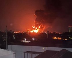 "Самые эффективные санкции — огонь на российских нефтебазах", — Зеленский об ударах по РФ