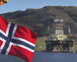 Норвегия готова сократить добычу нефти. Впервые с 2002 года