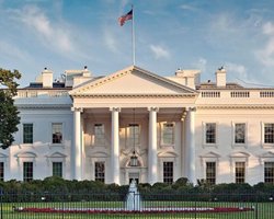 "Обходной путь": у Байдена разрабатывают план "Б" по помощи Украине, — Politico