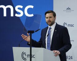 "Що саме ми захищаємо?": Венс "пройшовся" по Європі, не згадавши про війну в Україні (відео)