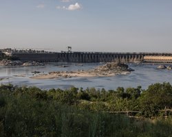 Подрыв Каховской ГЭС: в водохранилище начала возвращаться вода (спутниковые снимки)