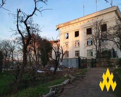 Через три месяца после атаки: как сейчас выглядит здание штаба Черноморского флота РФ (фото)