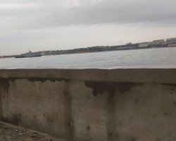 Готовятся к высадке десанта: "Атеш" заметил технику для возведения барьеров в Крыму (фото)