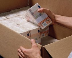 Курс евро в обменниках повысился на 3 копейки