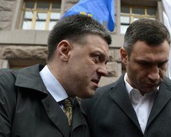 Тягнибок отреагировал на заявление Кличко о президентских амбициях