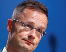 "Нічого нового під сонцем": Сіярто спростовує скасування зустрічі Трампа та Путіна в Будапешті