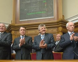 В Партии регионов уверены, что Азаров создал лучший бюджет