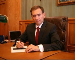 Зеленский назначил доцента харьковской юракадемии своим представителем в Конституционном суде