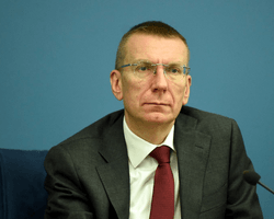 "Мы подводим Украину": президент Латвии высмеял западных коллег за пустые обещания (фото)