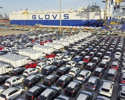 Торгова війна: Китай завдає удару у відповідь США, збільшуючи мита до 125%