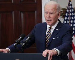 Виноват Путин: Байден выступил с заявлением по поводу смерти Навального (видео)