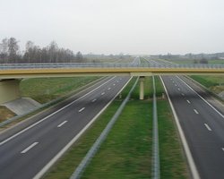 В Италии на автострадах можно ездить со скоростью 150 км/ч