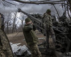 "Нет тактики, это сомалийская стрельба": бойцы рассказали о поведении россиян под Бахмутом (видео)