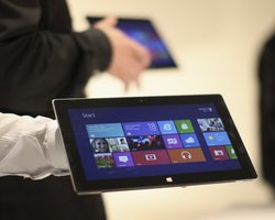Microsoft представила планшет – конкурент iPad
