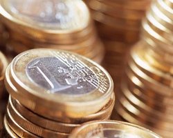 К июлю курс евро опустится до 10,38 грн, - прогноз