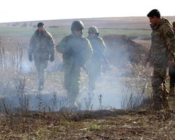 Введение миротворцев на Донбасс в Минске не обсуждается