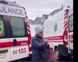 Взрыв в сельсовете на Закарпатье: в сети появились кадры эвакуации раненых (видео)