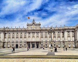 Мадрид заявляет, что не поддастся на шантаж правительства Каталонии