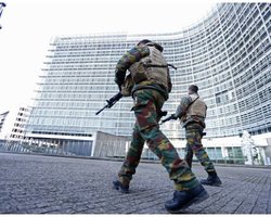 В Брюсселе понизили уровень террористической угрозы