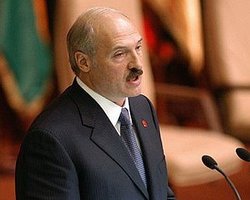 Панику вокруг свиного гриппа спровоцировали производители лекарств, - президент Беларуси