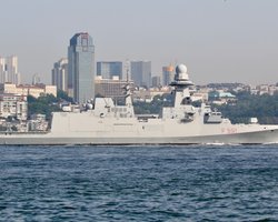 В Черное море вошли два фрегата НАТО из Италии и Турции (фото)