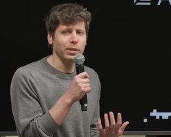 Творець ChatGPT та дизайнер iPhone випустять новий гаджет без екрану: він може стати проблемою