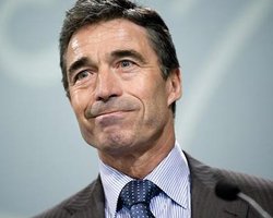 Генсек НАТО поздравил Обаму с ликвидацией бен Ладена