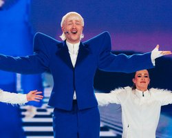 Подрался с фотографом: певца из Нидерландов могут отстранить от "Евровидения-2024"