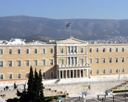 Греция выставит на продажу дипломатические здания