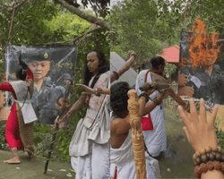 Танцювали і кидали ножі: у Камбоджі шамани навели порчу на командира армії Таїланду (відео)