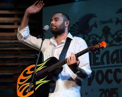 Скандальный клип Семена Слепакова о Боширове и Петрове удаляют из Сети