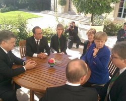 В Париже проходят переговоры "нормандской четверки"