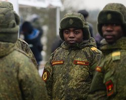 Идут против Украины за деньги: в армию РФ ежедневно присоединяются тысячи солдат, – эксперт