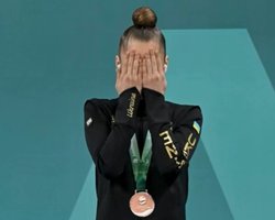 Українська гімнастка закрила очі та вуха під час гімну РФ: демарш на п'єдесталі Євро-2026 (відео)