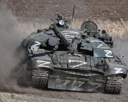 Бросали танки и разбегались: как проходил масштабный штурм ВС РФ под Авдеевкой (видео)