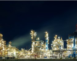 Десятки вибухів: безпілотники атакували велике хімічне підприємство у Ставропольському краю РФ, — соцмережі (відео)