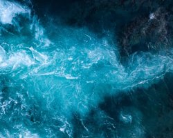 З океанських хвиль "висмокчуть" силу: вчені вважають, що знайшли спосіб витягти цю енергію