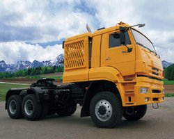 Ключевой автопроизводитель России сокращает продажи из-за ВТО и проблем в экономике