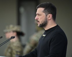 "Не будем общаться с такими": Зеленский отреагировал на угрозы Медведева об убийстве (видео)