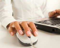 Названы самые популярные артисты среди интернет-пиратов