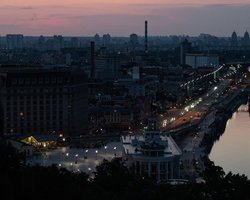 Почему аварийные отключения применили только на левом берегу Киева — в ДТЭК объяснили