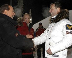 Берлускони тайно прилетел в гости к Путину