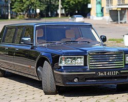 В СМИ появились фотографии нового российского лимузина