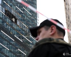 "Двусторонняя игра": у Зеленского заявили, что россияне сами себя обстреливают (видео)