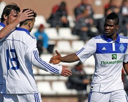 Динамо уверенно переиграло Кривбасс 