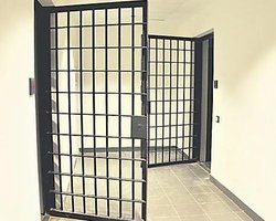 В НСК Олимпийский открыли тюрьму для футбольных фанатов