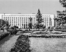 В Ужгороде из бронзового Ленина сделают епископа