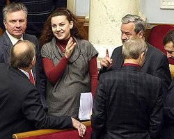 В парламенте требуют текст диссертаций Табачника