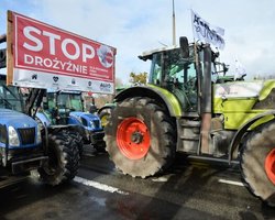 Проблема с блокадой границы Украины решится в течение нескольких недель, — депутат Сейма